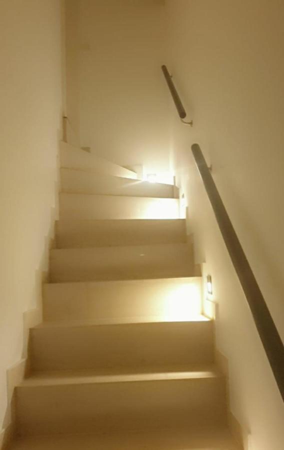 Apartment Mit Schoener, Moderner Einrichtung Köln Ngoại thất bức ảnh