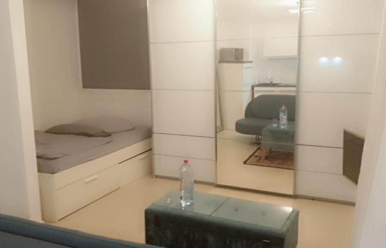 Apartment Mit Schoener, Moderner Einrichtung Köln Ngoại thất bức ảnh